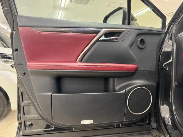 ＲＸ ＲＸ３００　Ｆスポーツ　純正ナビ　全方位カメラ　フルセグＴＶ　サンルーフ　ステアリングヒーター　電動リアゲード　ＢＳＭ　ＨＵＤ　シートヒーターエアシート　ドラレコ前後　メモリーシート　ＥＴＣ２．０　Ｂｌｕｅｔｏｏｔｈ（36枚目）