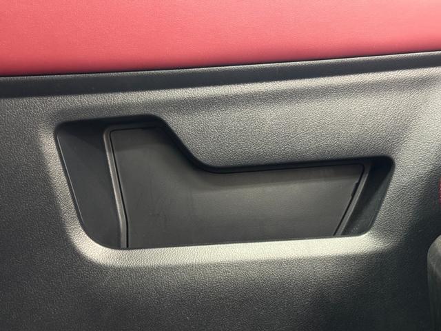 ＲＸ ＲＸ３００　Ｆスポーツ　純正ナビ　全方位カメラ　フルセグＴＶ　サンルーフ　ステアリングヒーター　電動リアゲード　ＢＳＭ　ＨＵＤ　シートヒーターエアシート　ドラレコ前後　メモリーシート　ＥＴＣ２．０　Ｂｌｕｅｔｏｏｔｈ（41枚目）