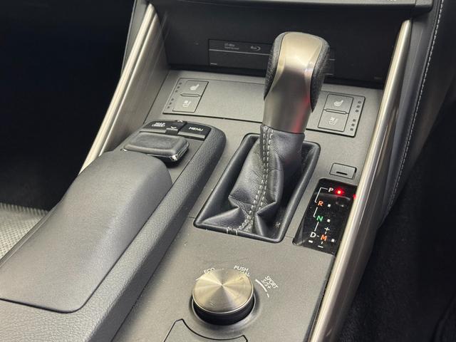 ＩＳ ＩＳ３５０　Ｆスポーツ　純正ナビフルセグＴＶ　ブラインドスポットモニター　シートメモリー　純正１８インチアルミホイール　ＥＴＣ（15枚目）