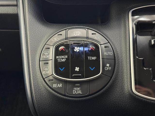 ヴォクシー ZS 煌 純正9インチナビTV バックカメラ スマートキー LEDヘッドライト 純正16インチアルミホイール ETC(14枚目)