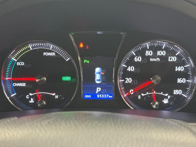 クラウンハイブリッド アスリートＧ　純正ＨＤＤナビＴＶ　黒レザーシート　バックカメラ　電動サンシェード（12枚目）