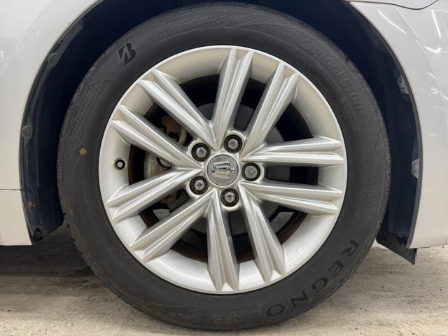 クラウンハイブリッド アスリートＧ　純正ＨＤＤナビＴＶ　黒レザーシート　バックカメラ　電動サンシェード（24枚目）