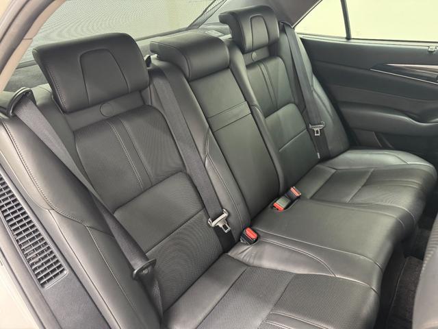 クラウンハイブリッド アスリートＧ　純正ＨＤＤナビＴＶ　黒レザーシート　バックカメラ　電動サンシェード（26枚目）