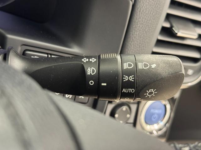 クラウンハイブリッド アスリートＧ　純正ＨＤＤナビＴＶ　黒レザーシート　バックカメラ　電動サンシェード（35枚目）