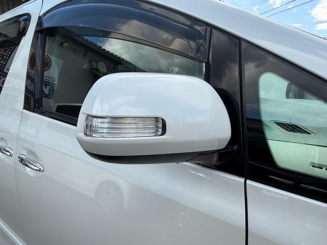 アルファード ２４０Ｓ　２４０Ｓ　ナビ　後席フリップダウンモニター　７人乗り　　ＨＩＤヘッドライト　オートライト　両側電動スライドドア　アルミホイール　ＥＴＣ（18枚目）