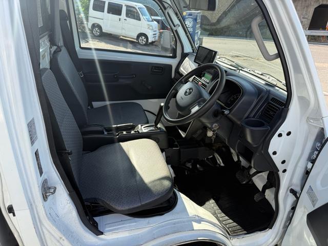 ＮＴ１００クリッパートラック ＤＸ　ニッサン　ＮＴ１００クリッパー　低温冷凍冷蔵車　－３０℃設定車　東洋ブラザー工業　Ｂカメラ　ドライブレコーダー付き（17枚目）