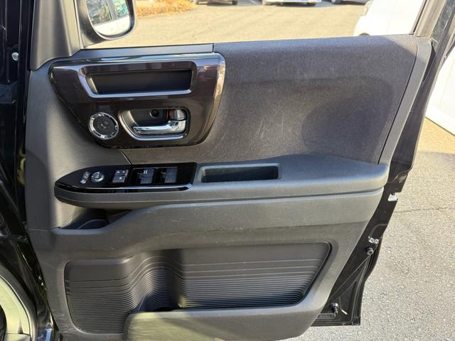 Ｎ－ＢＯＸカスタム Ｇ・Ｌターボホンダセンシング　ＥＴＣ　バックカメラ　両側電動スライドドア　ナビ　ＴＶ　クリアランスソナー　アダプティブクルーズコントロール　レーンアシスト　衝突被害軽減システム　オートライト（38枚目）