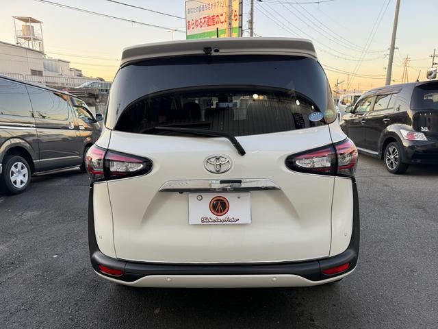 シエンタ G クエロ Gクエロ 7人乗り 軽減ブレーキ 両側自動ドア Iストップ 前後ドラレコ 全方位カメラ Bカメラ デュアルエアバック フルオートエアコン ウォークスルー LEDヘッド ナビ&TV/スペアー有(10枚目)