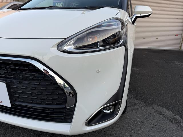 シエンタ G クエロ Gクエロ 7人乗り 軽減ブレーキ 両側自動ドア Iストップ 前後ドラレコ 全方位カメラ Bカメラ デュアルエアバック フルオートエアコン ウォークスルー LEDヘッド ナビ&TV/スペアー有(21枚目)