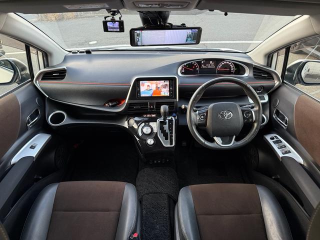 シエンタ G クエロ Gクエロ 7人乗り 軽減ブレーキ 両側自動ドア Iストップ 前後ドラレコ 全方位カメラ Bカメラ デュアルエアバック フルオートエアコン ウォークスルー LEDヘッド ナビ&TV/スペアー有(54枚目)