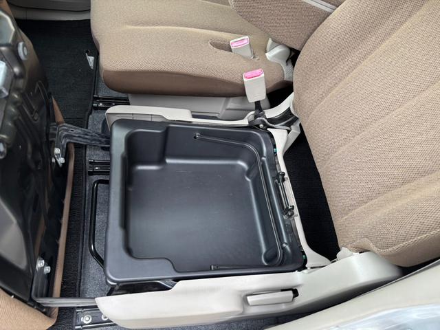 フレアワゴン ＩＳリミテッド　１オーナー　片側電動スライドドア　Ｂカメラ　オーディオ　ＡＵＸ入力　スマートキー　プッシュスタート　アイドリングストップ（55枚目）