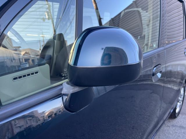 �h�A�~���[