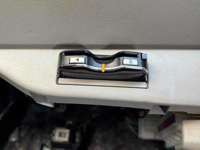 �d�s�b����