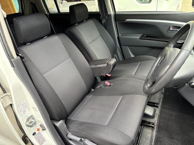 ワゴンＲスティングレー Ｘ　ワンオーナー　ナビ　ワンセグＴＶ　ＣＤ／ＤＶＤ再生　ＥＴＣ　プッシュスタート　スマートキー　ＨＩＤライト　フォグ（29枚目）