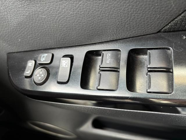 ワゴンＲスティングレー Ｘ　ワンオーナー　ナビ　ワンセグＴＶ　ＣＤ／ＤＶＤ再生　ＥＴＣ　プッシュスタート　スマートキー　ＨＩＤライト　フォグ（49枚目）