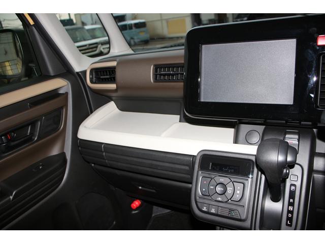 スペーシア ＨＹＢＲＩＤ　Ｘ　両側電動スライド　電動パーキングブレーキ　オートライト　スライドドア　プッシュスタート　シートヒーター　オートエアコン　スズキセーフティーサポート　アイドリングストップ　横滑り防止機能　衝突安全ボディ　盗難防止システム（11枚目）