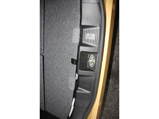 スペーシア ＨＹＢＲＩＤ　Ｘ　両側電動スライド　電動パーキングブレーキ　オートライト　スライドドア　プッシュスタート　シートヒーター　オートエアコン　スズキセーフティーサポート　アイドリングストップ　横滑り防止機能　衝突安全ボディ　盗難防止システム（60枚目）