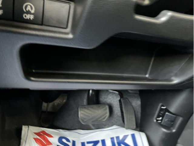 スペーシアカスタム カスタム　ＨＹＢＲＩＤ　ＸＳターボ　試乗車使用　９インチナビ　バックカメラ　オートライト　Ｂｌｕｅｔｏｏｔｈ　スライドドア　純正ナビ　プッシュスタート　シートヒーター　オートエアコン　スズキセーフティーサポート　衝突被害軽減システム　アイドリングストップ（31枚目）