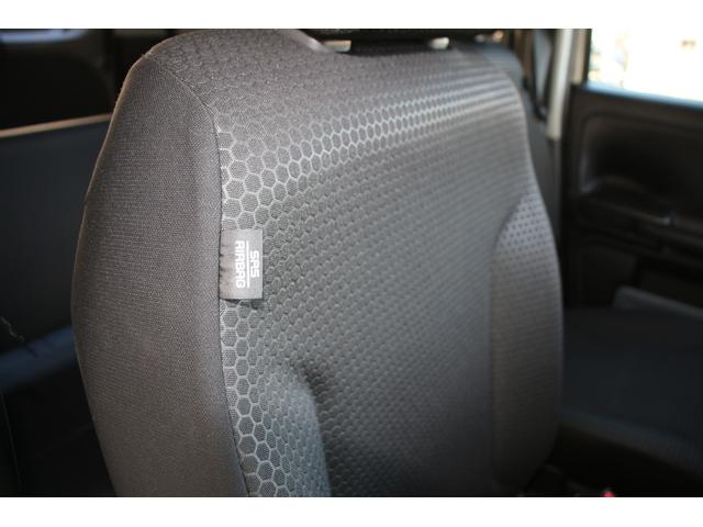 �S�X�y�X�Y�L�F�蒆�Îԁz�𑽐���葵���Ă���܂��B