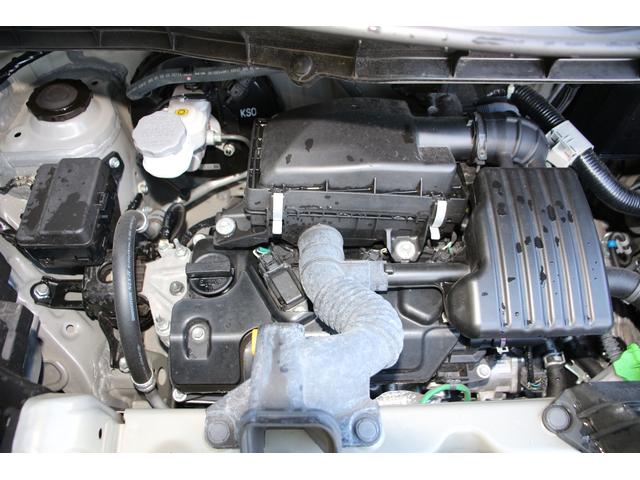 ���ÎԂ͓��O���̏�ԓ�����̔��̕���������A���Ԃ��m�F����邱�Ƃ������߂��܂��B