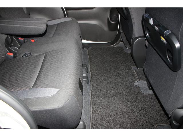 ���_�񂢂����������q�l�̒��ÎԂ́c