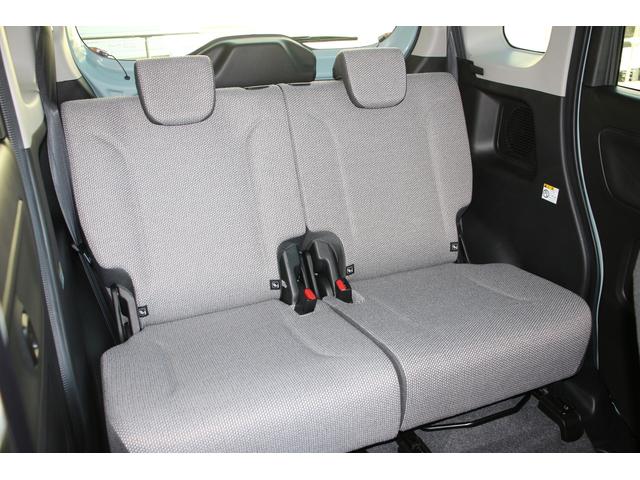 �y�X�Y�L�F�蒆�Îԁz�̂R�̈��S�c