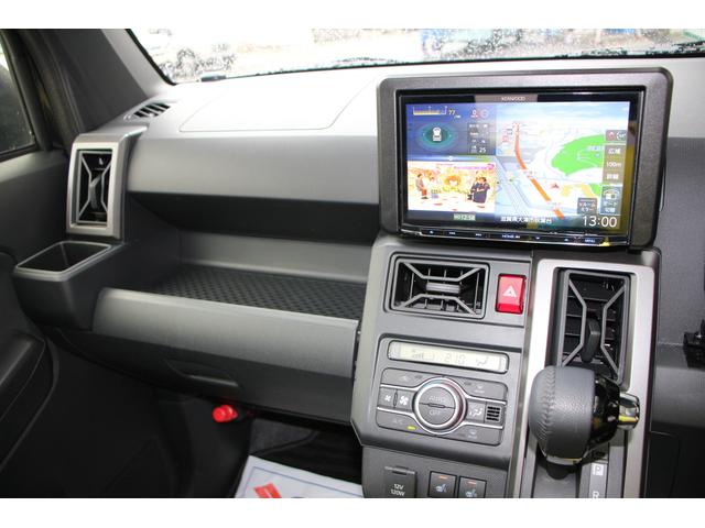 �S�X�y�X�Y�L�F�蒆�Îԁz�𑽐���葵���Ă���܂��B