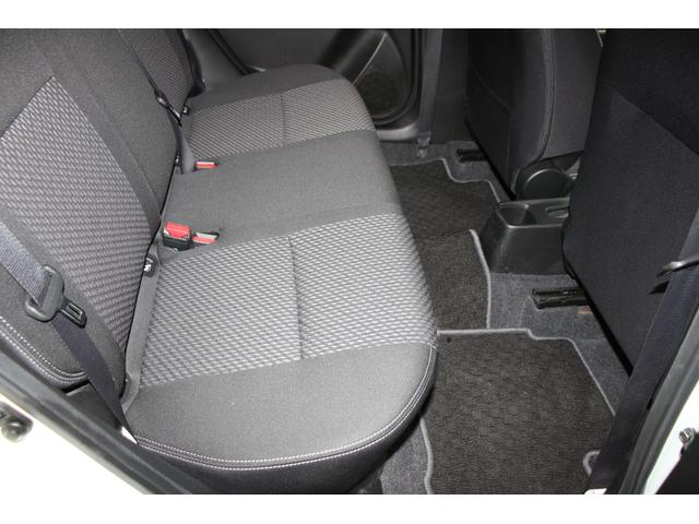 �����[�J�[�̃~�j�o���E�q�u���ÎԂ��W�����Ă���܂��B