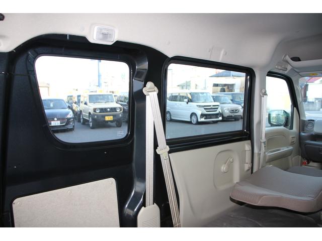 エブリイ ＰＡリミテッド　６型　パートタイム４ＷＤ　前後ブレーキサポ　オートライト　４ＷＤ　衝突被害軽減システム　アイドリングストップ　横滑り防止機能　衝突安全ボディ（43枚目）