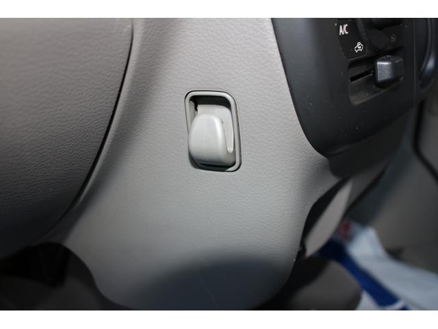 エブリイ ＰＡリミテッド　６型　パートタイム４ＷＤ　前後ブレーキサポ　オートライト　４ＷＤ　衝突被害軽減システム　アイドリングストップ　横滑り防止機能　衝突安全ボディ（76枚目）