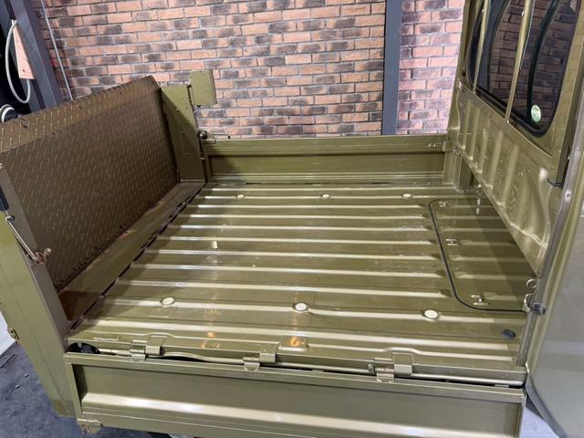 ハイゼットトラック ジャンボエクストラ　パワーゲート　４ＡＴ　リフト能力３５０ｋｇ　ワンオーナー　三方開　　ＥＴＣ　ドラレコ　ナビ　バックカメラ　スロコン　軽トラ　パワーゲート　”ジャンボ”ボディ×垂直式テールリフト（12枚目）