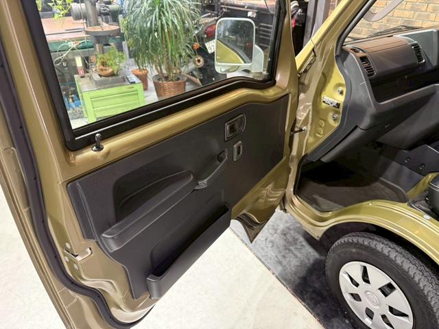 ハイゼットトラック ジャンボエクストラ　パワーゲート　４ＡＴ　リフト能力３５０ｋｇ　ワンオーナー　三方開　　ＥＴＣ　ドラレコ　ナビ　バックカメラ　スロコン　軽トラ　パワーゲート　”ジャンボ”ボディ×垂直式テールリフト（30枚目）