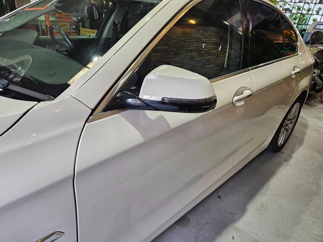 ���E�~���[���ɂԂ����Ղ��Ȃ��A�ǍD�ł��B