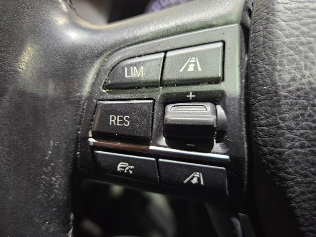 �n���h���������`�b�b����{�^���ł��B�������݂�΂`�b�b���ڂ��ۂ����킩��܂��B�`�b�b�͑��x�����Ȃ��̊��S��Ԃ܂ŕێ����܂��B���Y�Ԃ̂��̔N���ł͂܂��Ȃ��@�\�ł��B