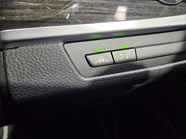 �u���[���E�f�B�p�[�`���[�E�E�H�[�j���O�i�Ԑ���E�x���V�X�e���j�v�����ڂ���Ă���A�Ԑ��̂͂ݏo�������m���ăX�e�A�����O�U����x�����Ńh���C�o�[�ɒʒm���܂��B