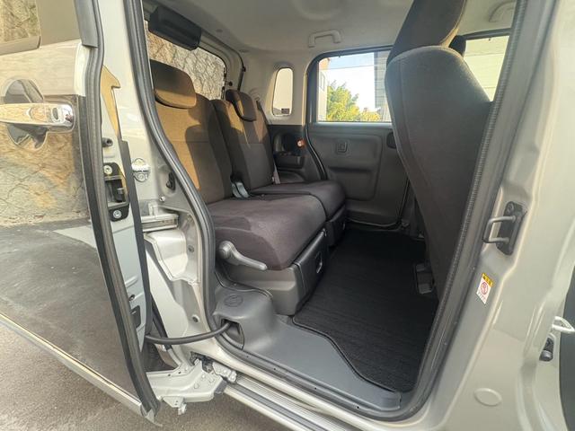 ムーヴキャンバス ＧブラックインテリアＶＳ　ＳＡＩＩＩ　ツートンカラー　スマートアシスト　純正ナビ　フルセグ　Ｂｌｕｅｔｏｏｈ　バックカメラ　両側電動スライドドア　プッシュスタート　シートヒーター（25枚目）