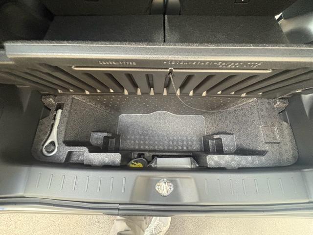 ムーヴキャンバス ＧブラックインテリアＶＳ　ＳＡＩＩＩ　ツートンカラー　スマートアシスト　純正ナビ　フルセグ　Ｂｌｕｅｔｏｏｈ　バックカメラ　両側電動スライドドア　プッシュスタート　シートヒーター（32枚目）