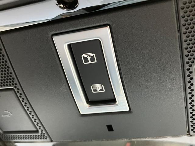 レンジローバー ヴォーグ ヴォーグ (3.0リッター/340ps) 4WD ガラスルーフ 全方位カメラ AppleCarPlayt対応 MERIDIANサウンド OP22インチホイール エアサスペンション 電動リアゲートBSM(21枚目)