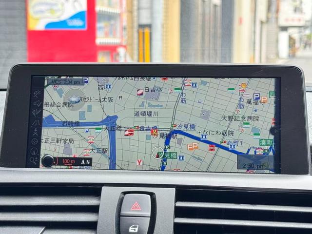 1シリーズ 116i スポーツ 116i スポーツ 純正ナビ/バックカメラ/キーレス/Bluetooth対応/ETC/純正16A/HIDヘッドライト(4枚目)