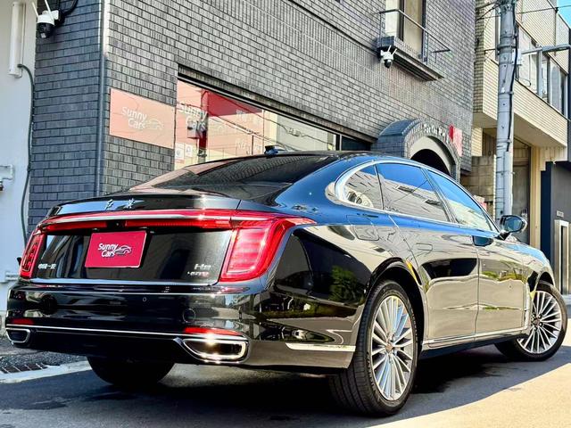 *その他  HONGQI H9 2,0T 茶革シート、左ハンドル、パノラマルーフ、全方位カメラ、BOSEスピーカー、シートヒータ&エアコン、禁煙、紅旗(2枚目)