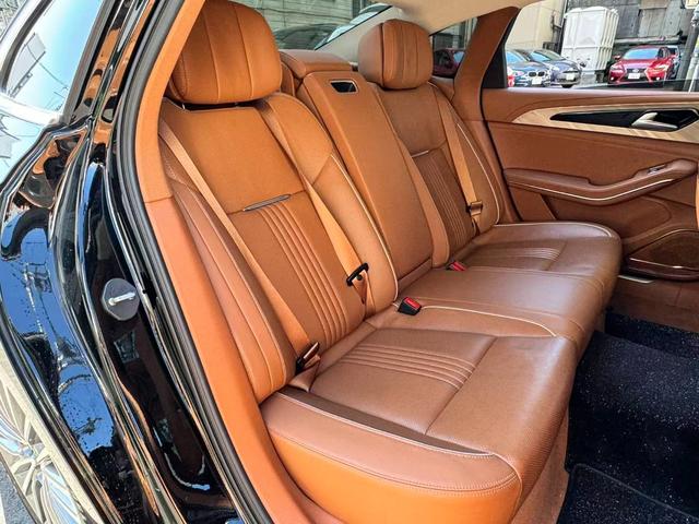 *その他  HONGQI H9 2,0T 茶革シート、左ハンドル、パノラマルーフ、全方位カメラ、BOSEスピーカー、シートヒータ&エアコン、禁煙、紅旗(8枚目)