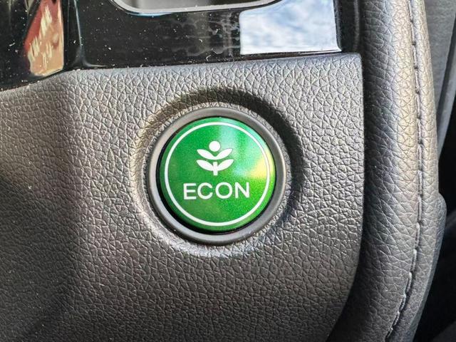 シャトル ハイブリッドX ホンダセンシング 後期型/OP8インチナビ/ホンダセンシング/LEDライト/バックカメラ/フルセグTV/シートヒーター/半レザーシート/スマートキー/ETC(16枚目)