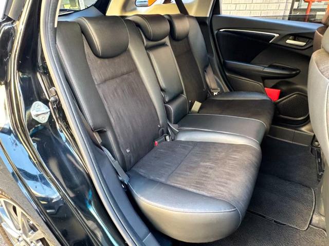 シャトル ハイブリッドX ホンダセンシング 後期型/OP8インチナビ/ホンダセンシング/LEDライト/バックカメラ/フルセグTV/シートヒーター/半レザーシート/スマートキー/ETC(24枚目)