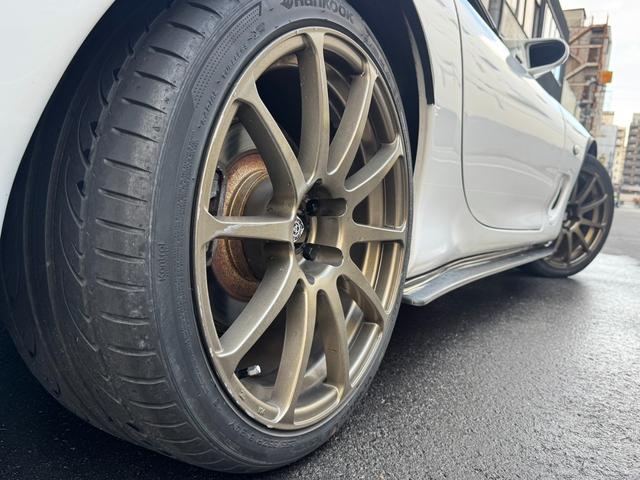 ＲＸ－７ タイプＲＢ　ＭＴ車　純正リアスポ　ＨＫＳエアクリ　ＴＥＩＮ車高調　サンアイワークスマフラ－　サイドリップ　ＭＯＭＯステアリング　デジタルミラー　ストラーダナビ　ＥＴＣ（10枚目）
