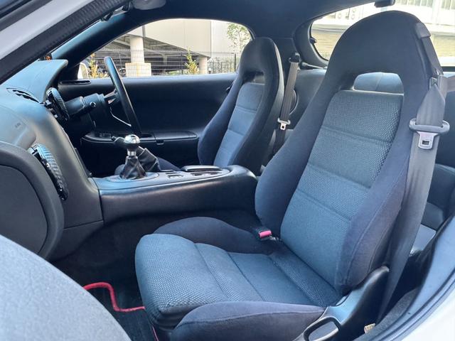 ＲＸ－７ タイプＲＢ　ＭＴ車　純正リアスポ　ＨＫＳエアクリ　ＴＥＩＮ車高調　サンアイワークスマフラ－　サイドリップ　ＭＯＭＯステアリング　デジタルミラー　ストラーダナビ　ＥＴＣ（19枚目）