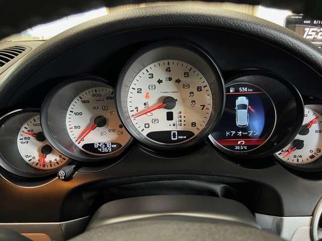 カイエン ベースグレード ティプトロニックS 4WD ガラスコーティング施工済み KW車高調 ブラックレザー 22インチ Bluetooth キャリパーコーティング施工済み ホイールコーティング施工済み(38枚目)