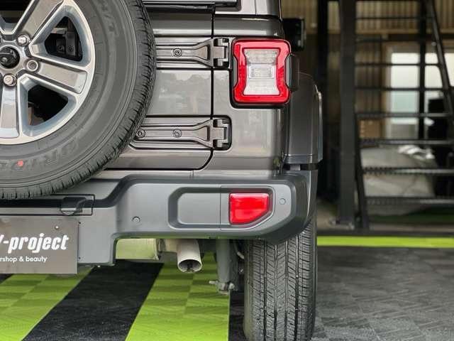 ジープ・ラングラーアンリミテッド サハラ 3.6L 4WD ガラスコーティング施工済み フルセグTV Bluetooth ブラックレザーシート(11枚目)