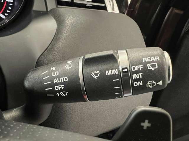 レンジローバーイヴォーク ダイナミック　４ＷＤ　ガラスコーティング施工済み　ローダウン　ＭＥＲＩＤＩＡＮサウンド　ガラスルーフ　赤／黒レザーシート　シートヒーター　シートメモリー　Ｂｌｕｅｔｏｏｔｈ（43枚目）