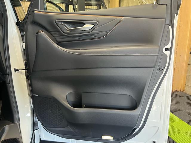 アルファード Z モデリスタエアロ 左右独立ムーンルーフ フリップダウンモニター デジタルインナーミラー ユニバーサルステップ トヨタチームメイト ヘッドアップディスプレイ 寒冷地仕様 ガラスコーティング施工済み(25枚目)