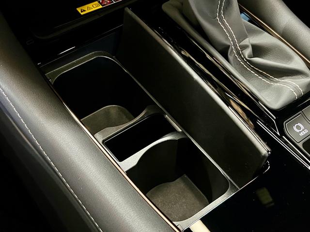 アルファード Z モデリスタエアロ 左右独立ムーンルーフ フリップダウンモニター デジタルインナーミラー ユニバーサルステップ トヨタチームメイト ヘッドアップディスプレイ 寒冷地仕様 ガラスコーティング施工済み(39枚目)